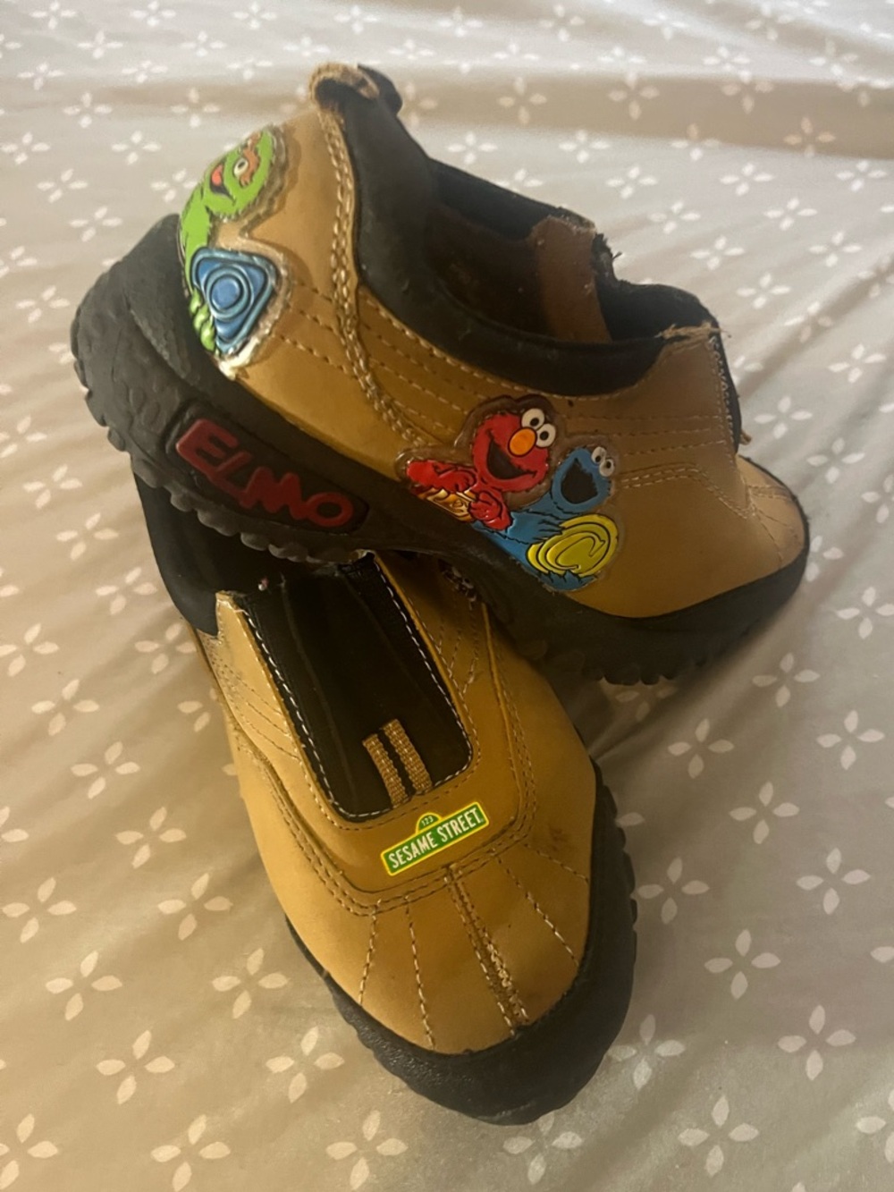 Vintage Sesame Street Kids Tan Elmo Slip-On Shoes